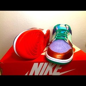⚠️SOLD⚠️ WMNS  Nike Dunk Low “Sunset Pulse” Size 9.5